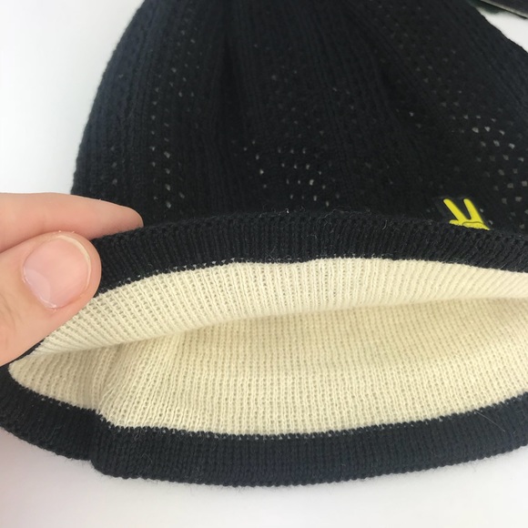 Seger Wool Peace Sign Beanie - Picture 6 of 10